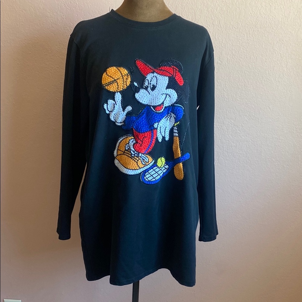 S & K. Woman Black Graphic Long Sleeve Shirt